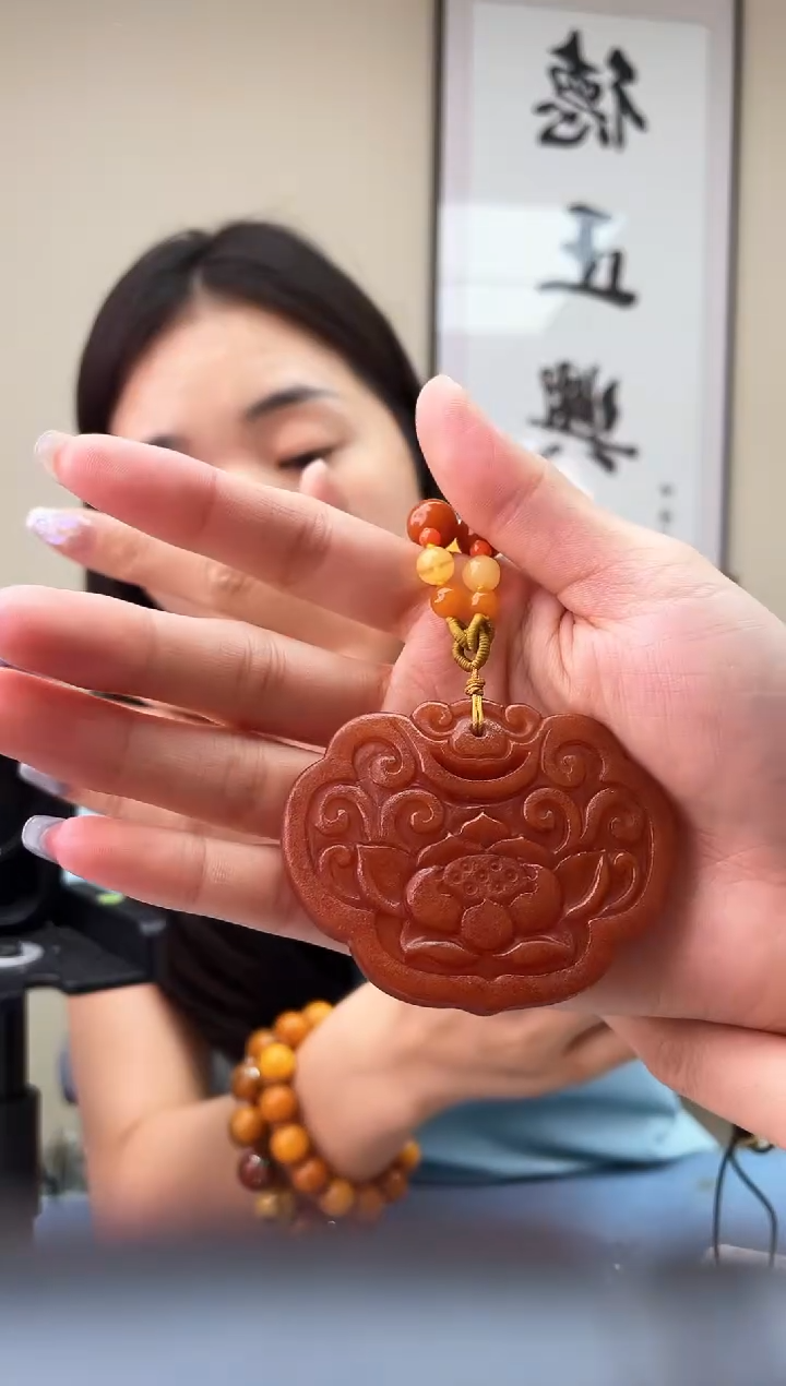 蜜蜡未镶嵌珠宝奇石T0假一罚十多样性发其一