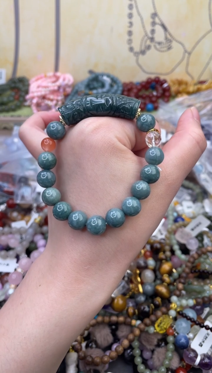 未镶嵌翡翠手饰231