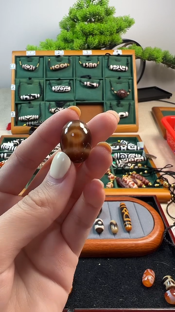 玛瑙/玉髓（覆膜）颈饰未镶嵌糖*50（微瑕随机发货）