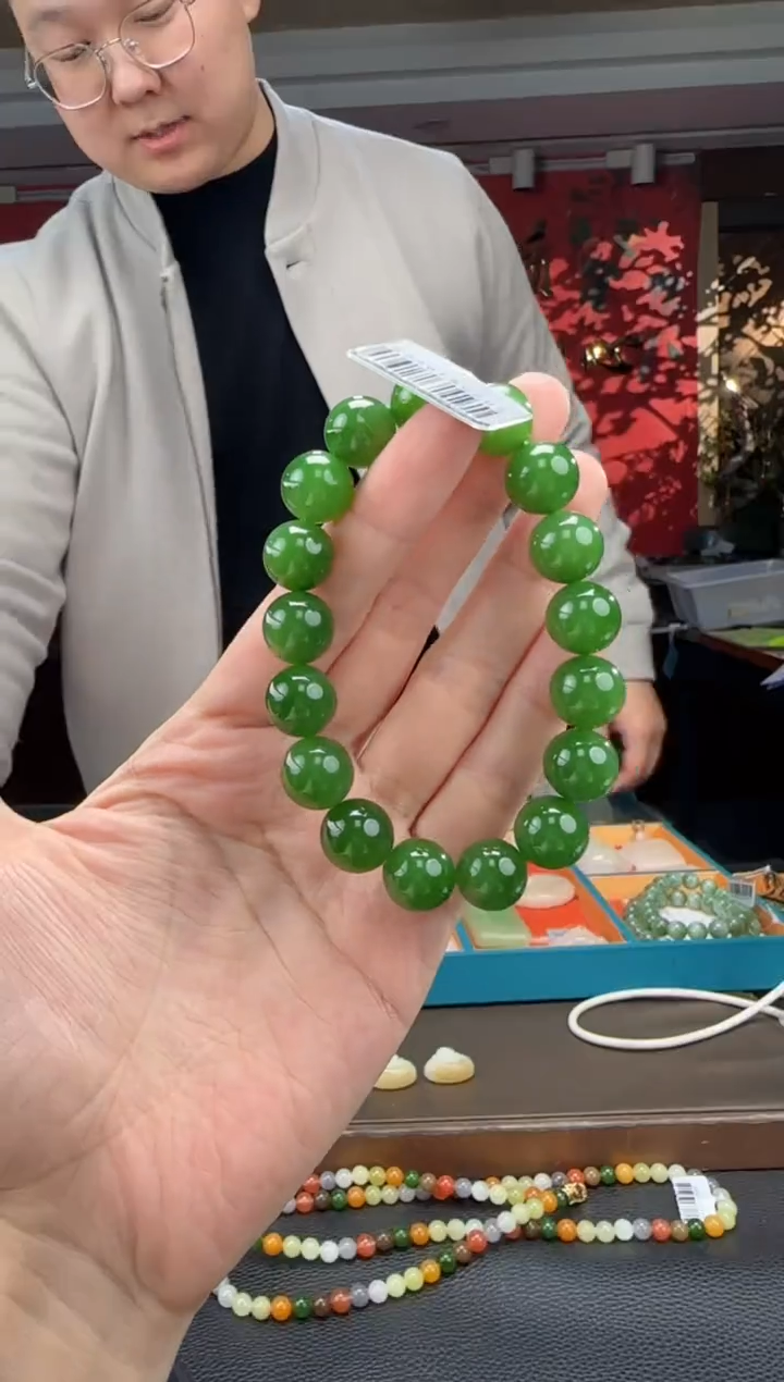 未镶嵌手串和田玉碧玉辣绿单圈手串