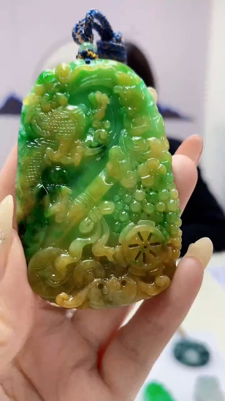 【闪购商品】定制翡翠未镶嵌4829DD-毛货挂件71