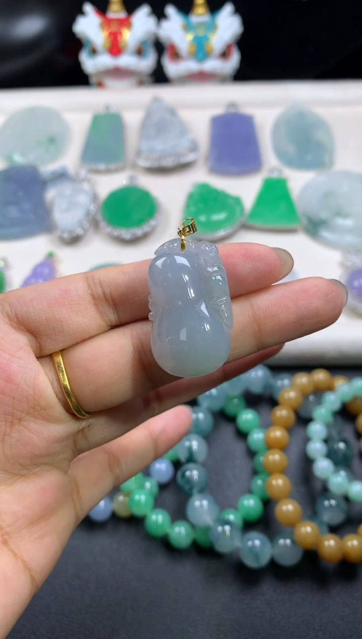 吊坠(不含链)18K金镶嵌翡翠 