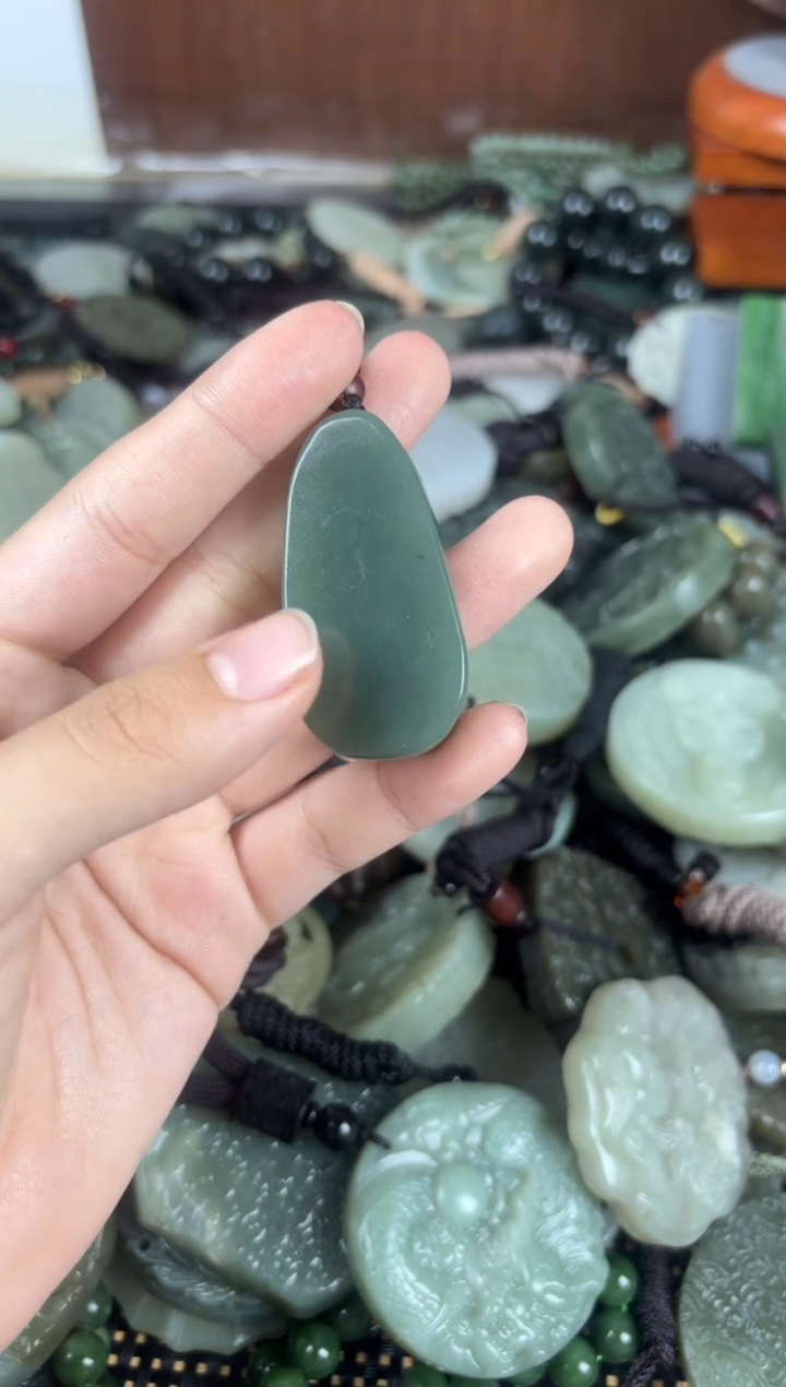 【闪购商品】和田玉颈饰未镶嵌1