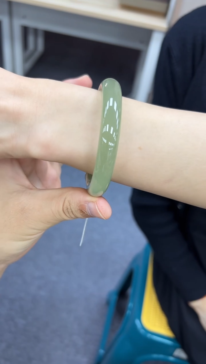 未镶嵌手镯和田玉56  342