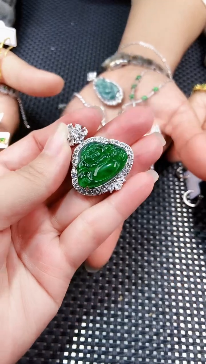 【闪购商品】翡翠吊坠(不含链)未镶嵌111111111