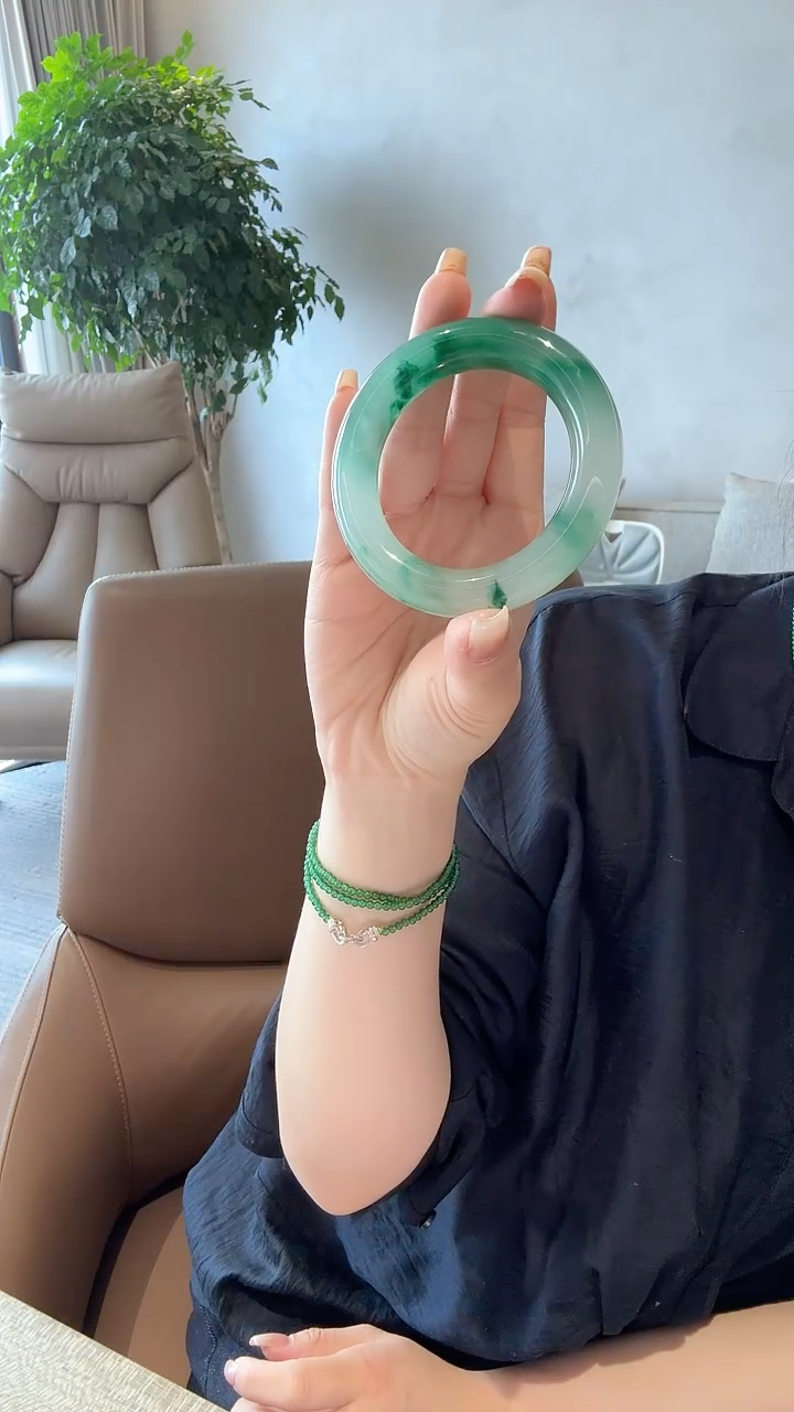 【闪购商品】石英质玉手镯未镶嵌12号