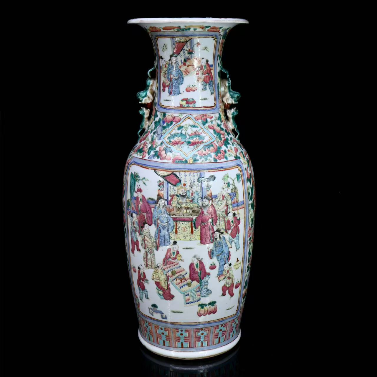 79: 清咸丰粉彩开窗人物故事大瓶