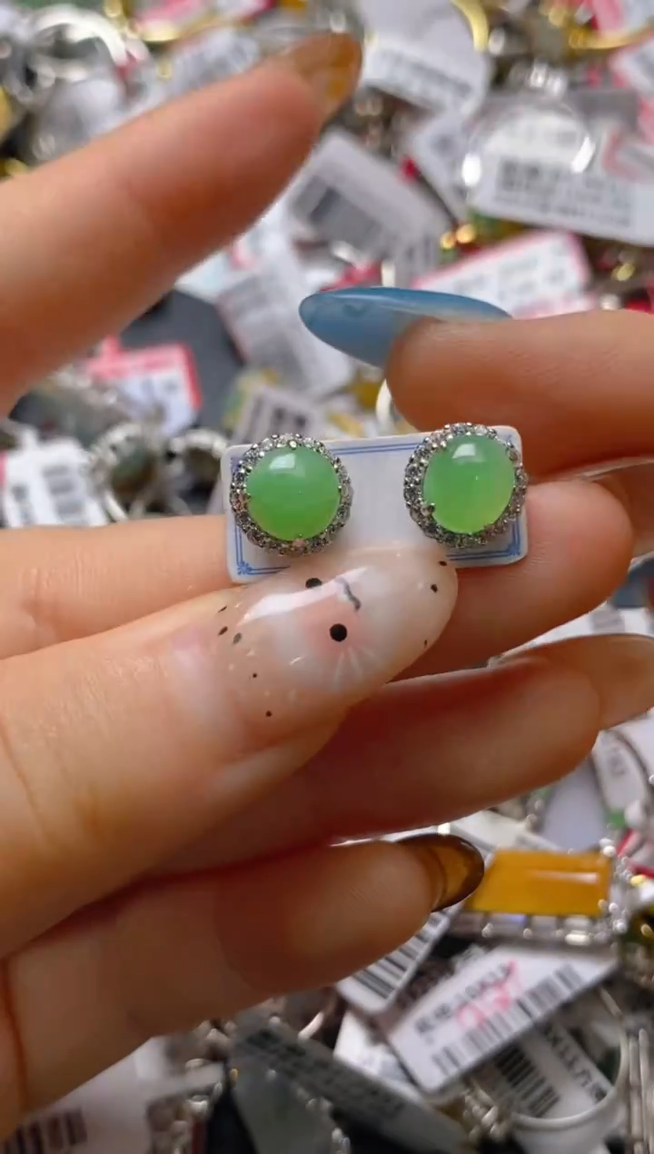 银S925镶嵌戒指翡翠百内无证书