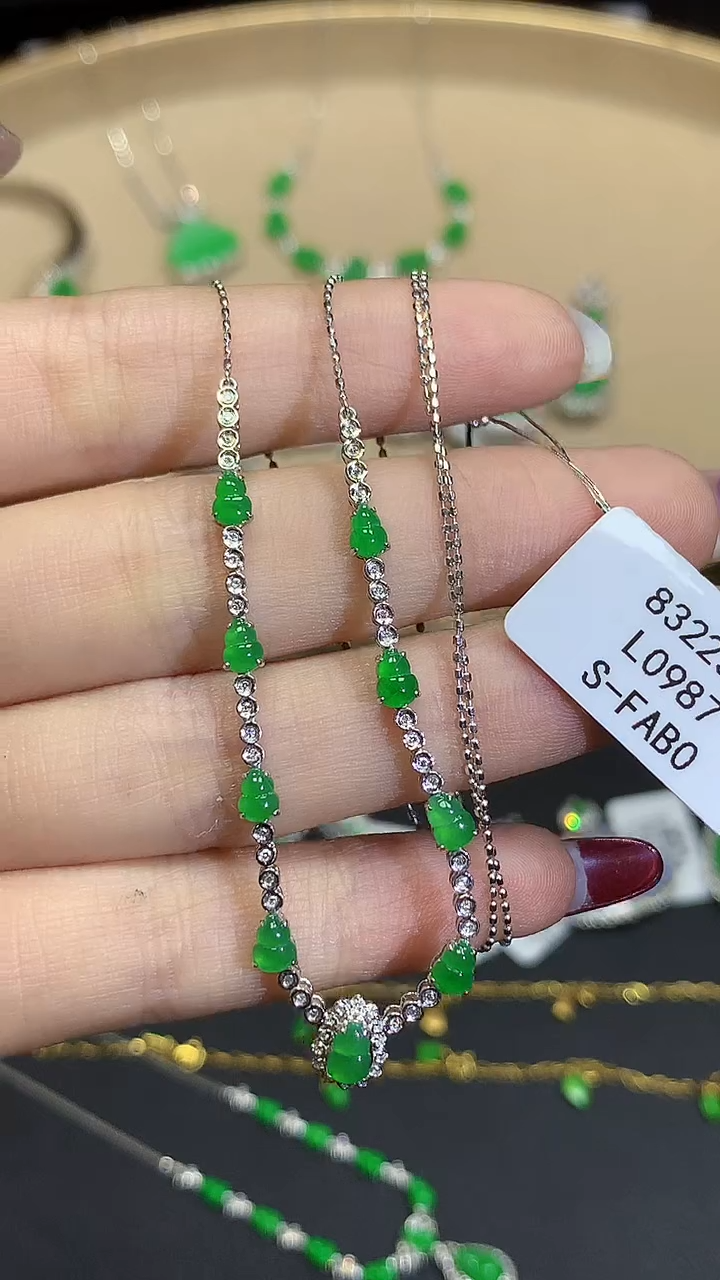 【闪购商品】翡翠套链18K金镶嵌L0987多样性发其一