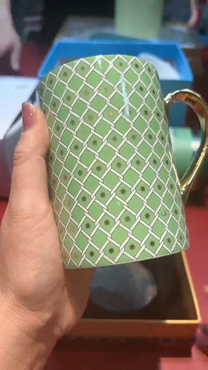 【闪购商品】瓷片锅碗瓢盆一件不剩