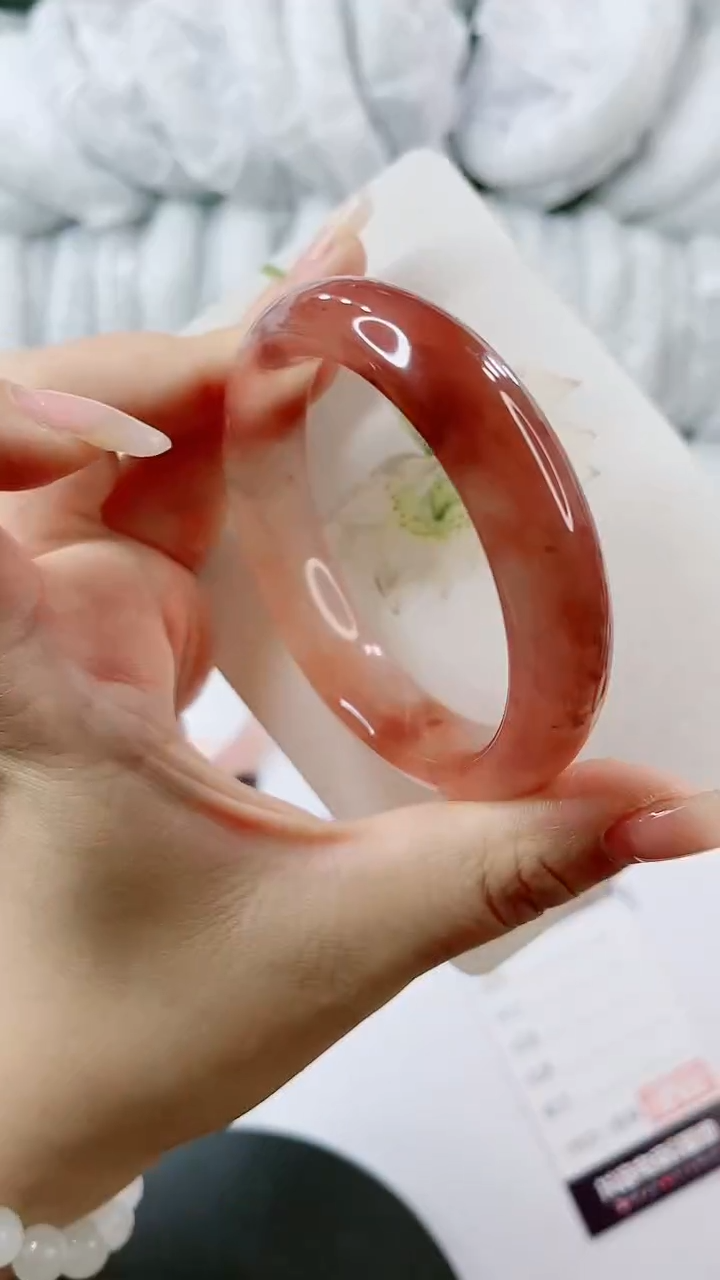 【闪购商品】石英质玉手镯未镶嵌0129067974-多样性发货