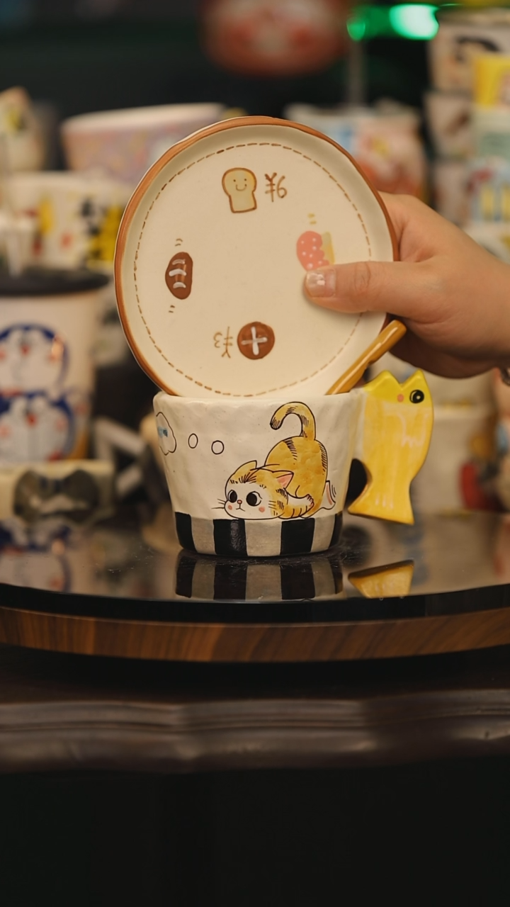 【闪购商品】摆件景德镇釉下彩绘设计师款式陶瓷