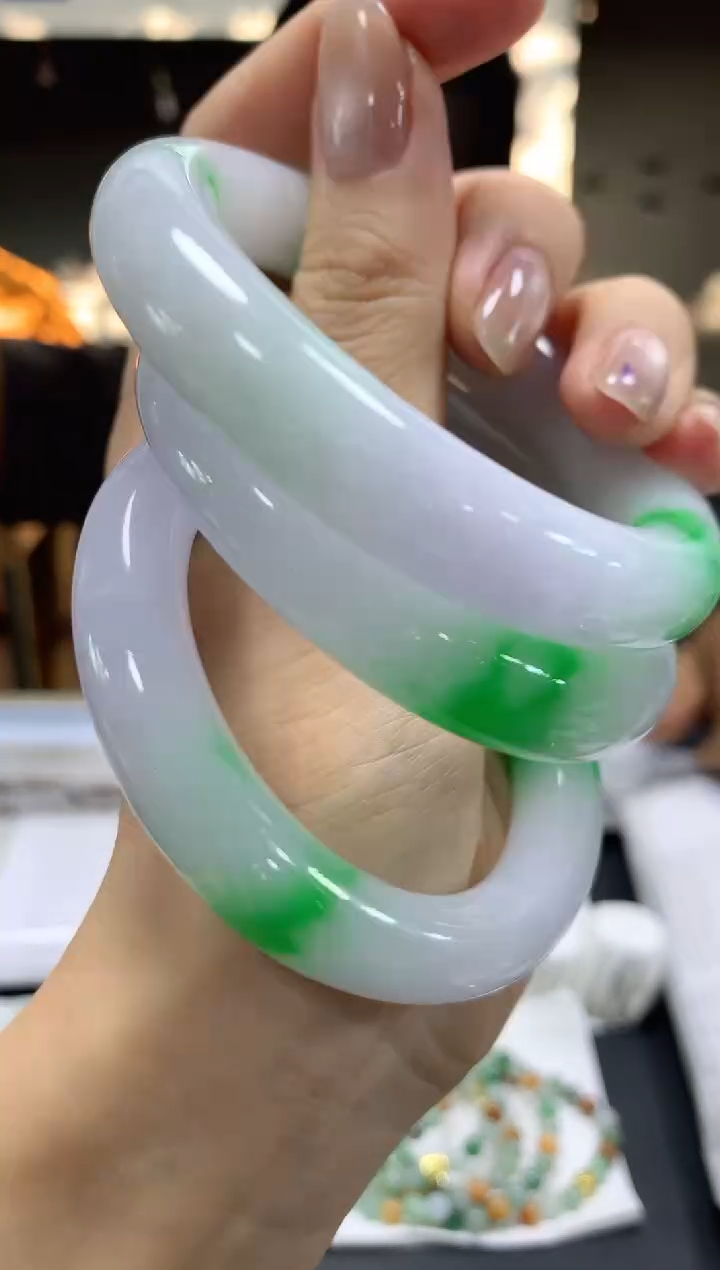 【闪购商品】定制翡翠未镶嵌毛货需精细抛光+手镯发1件+