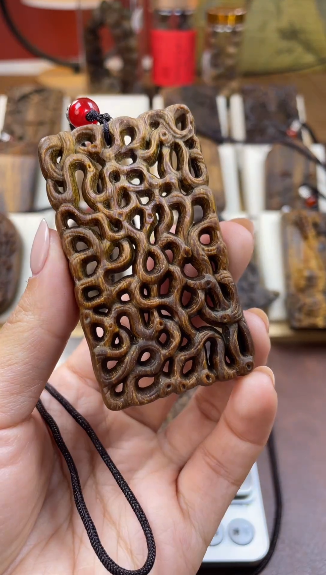 木木雕款石****阳芽庄 路路通7cm 送养香瓶