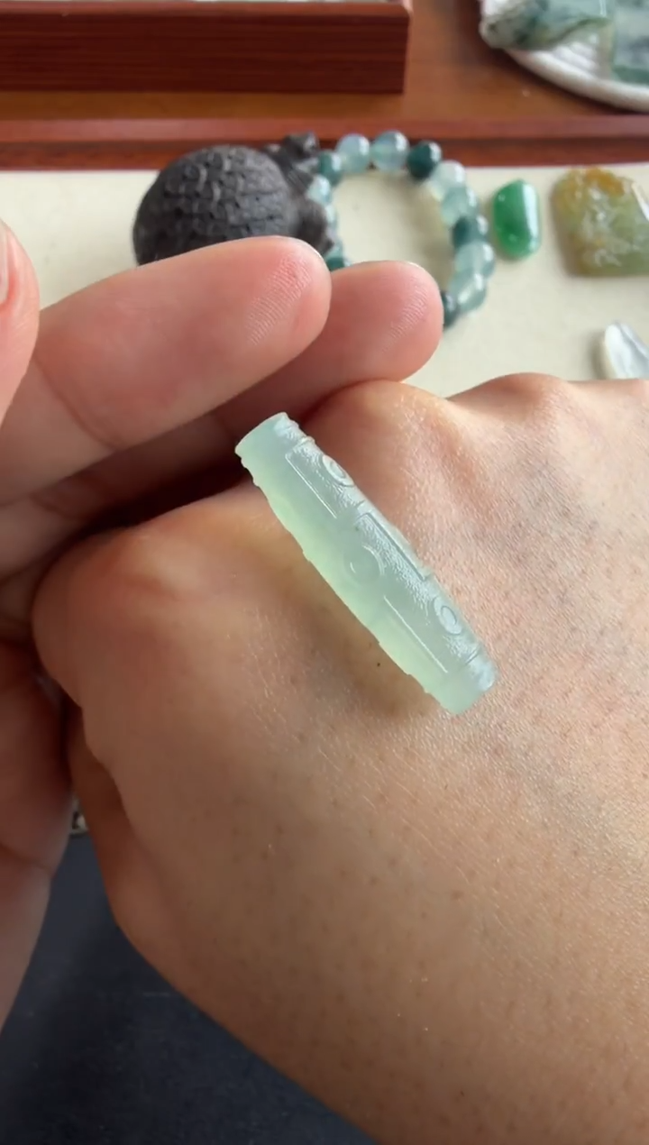 未镶嵌定制翡翠....