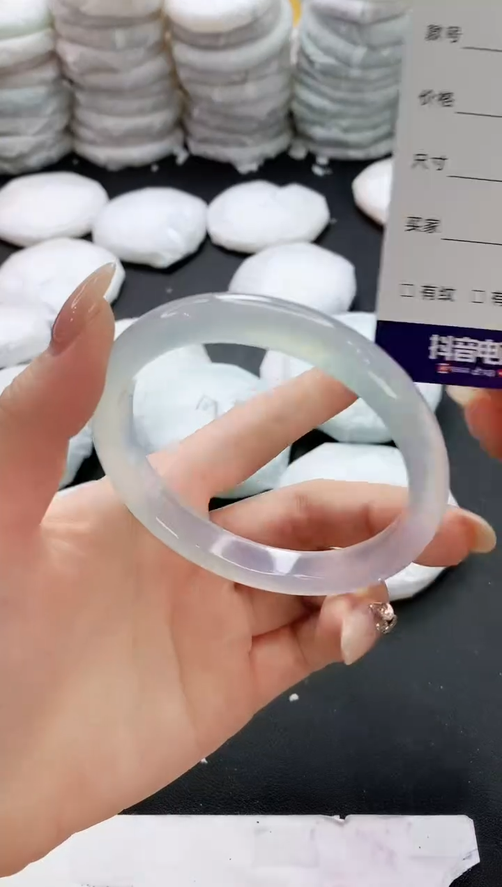 【闪购商品】玛瑙/玉髓手镯未镶嵌72