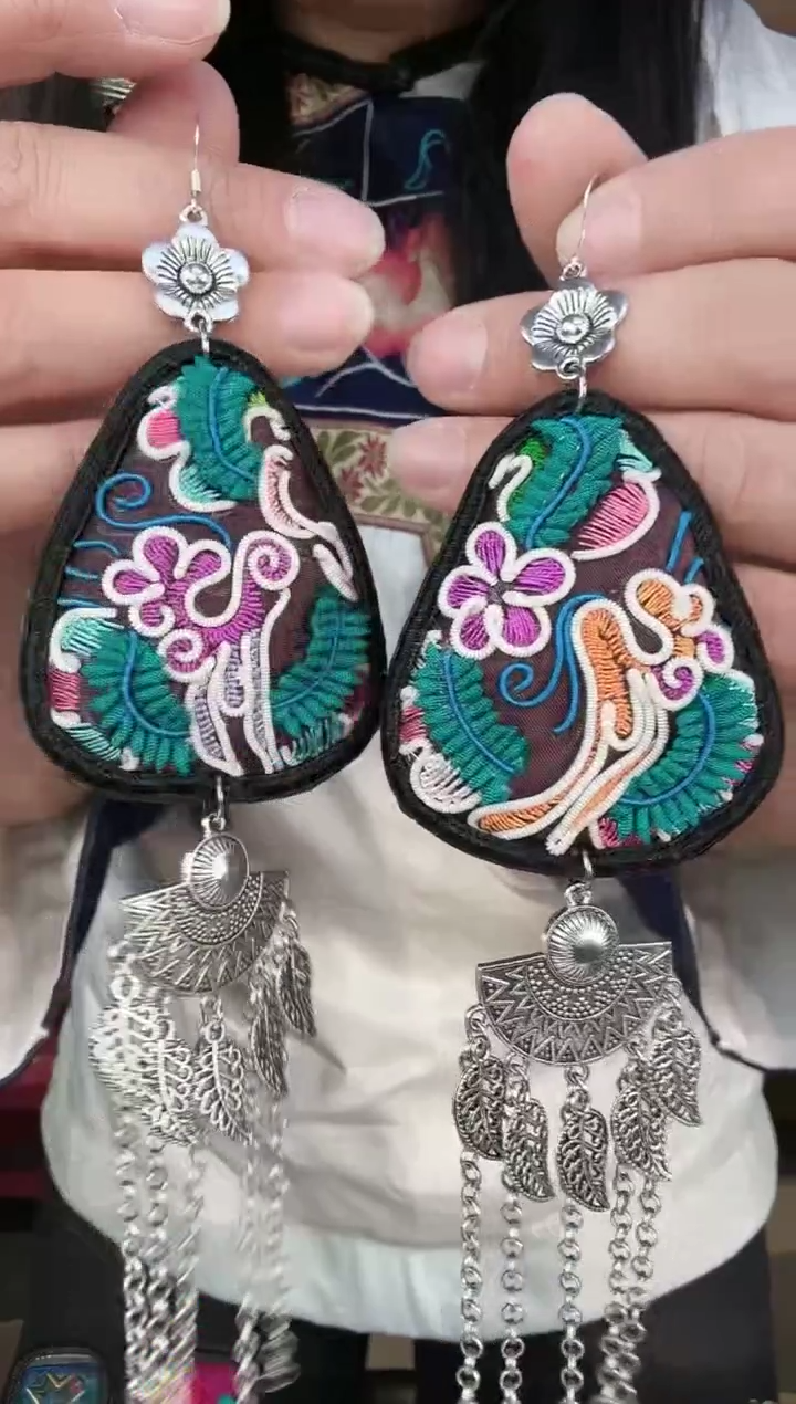 非遗手工刺绣饰品耳钉61