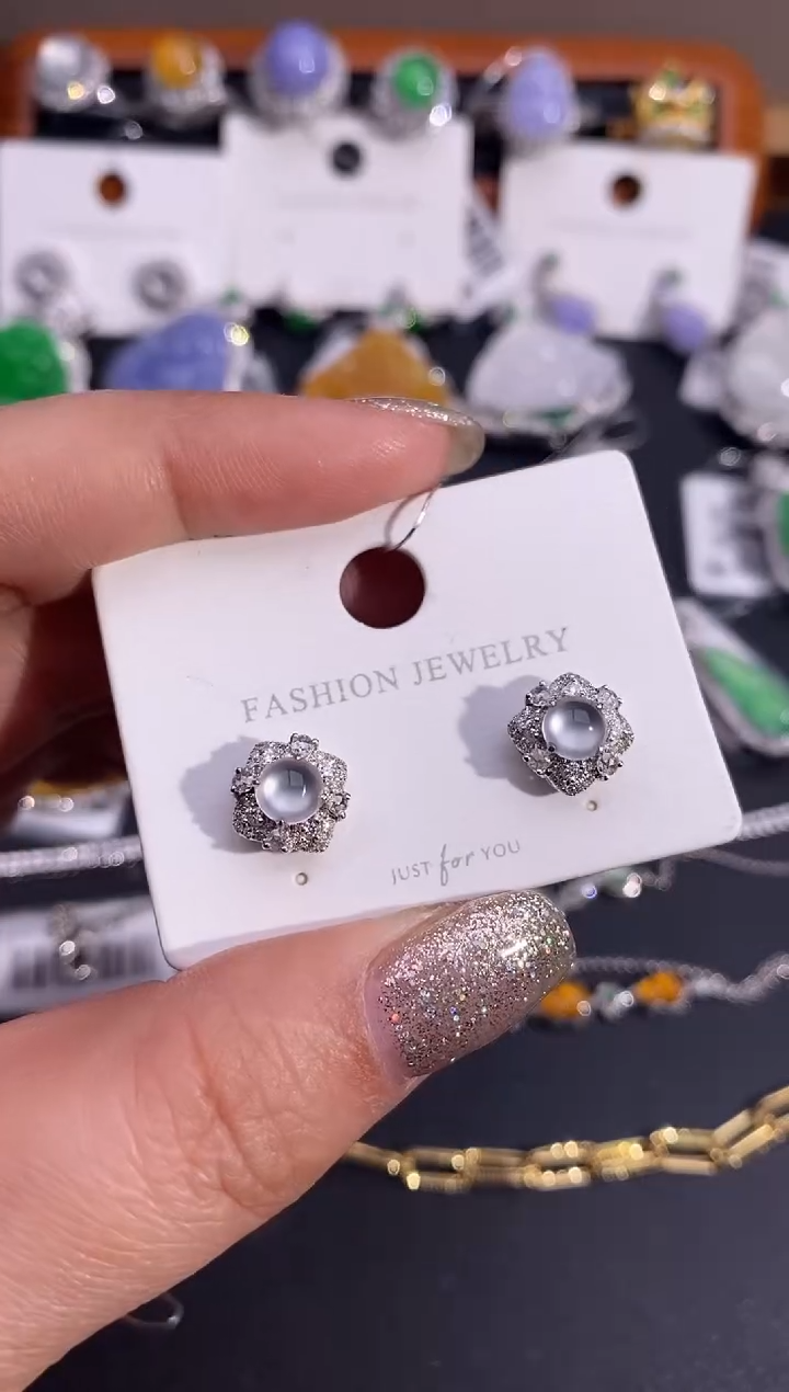 【闪购商品】翡翠耳饰18K金镶嵌耳饰