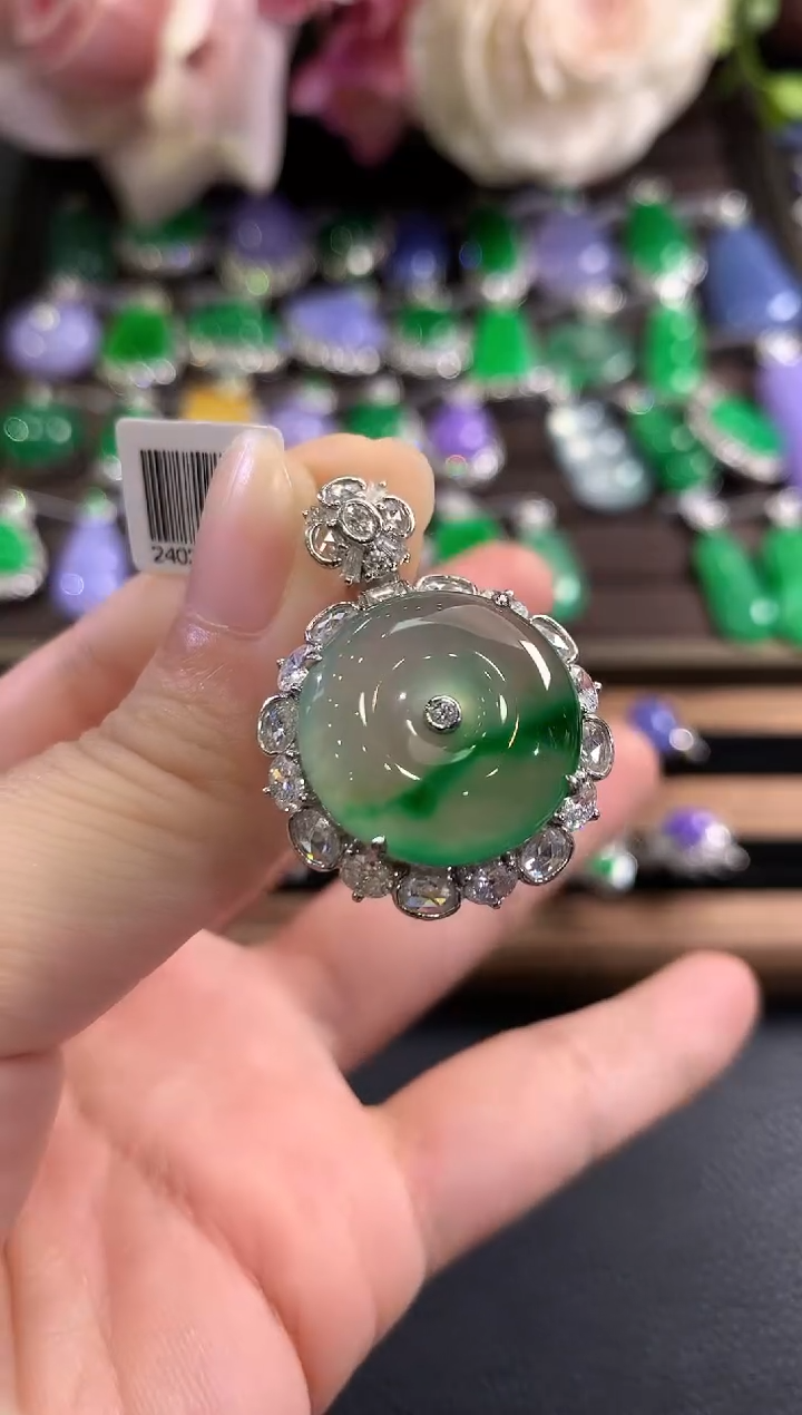 吊坠(不含链)18K金镶嵌翡翠c36     