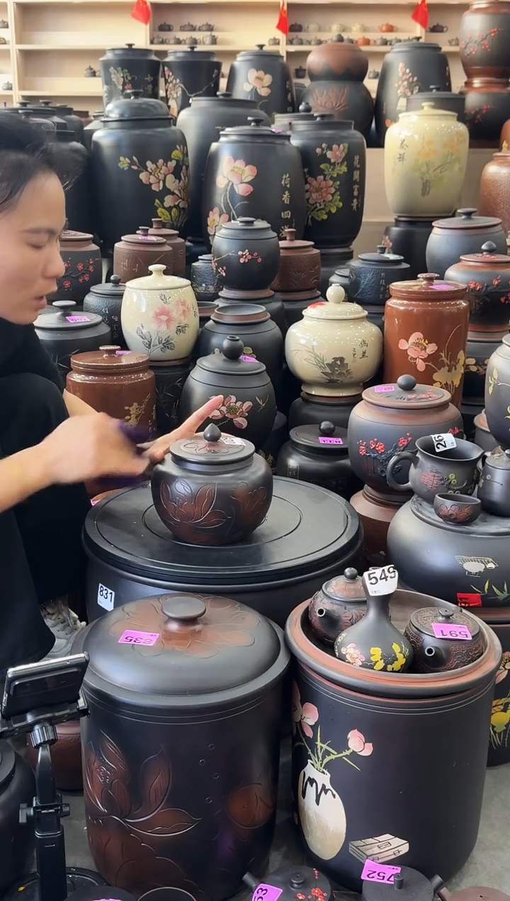 罐瑕疵茶叶罐  小苹果荷花   029