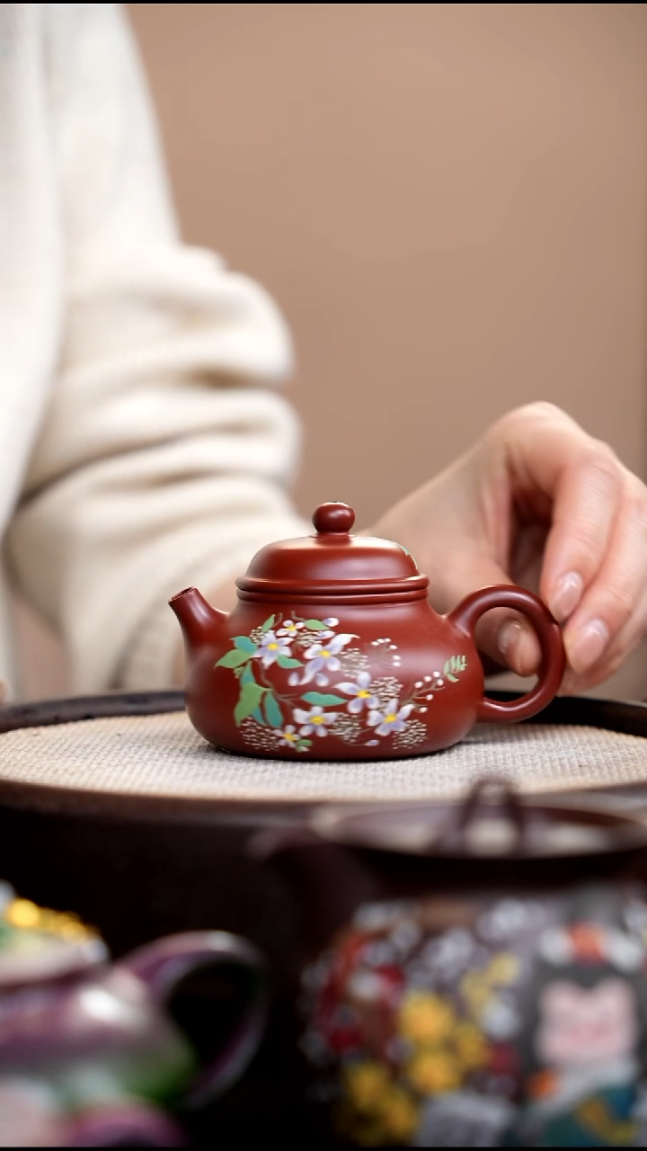 茶壶紫砂朱泥小容天泥绘紫花