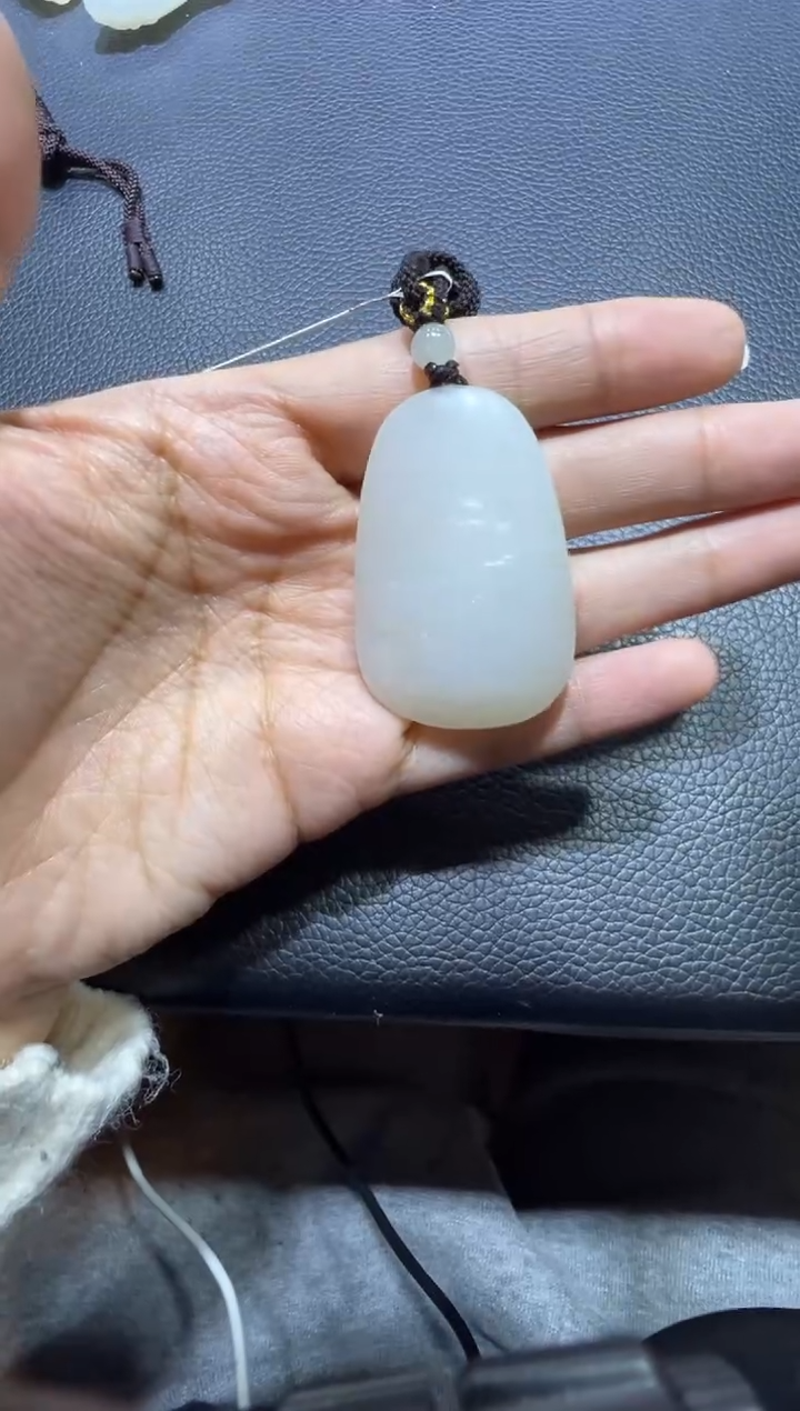 吊坠(赠链)未镶嵌和田玉天泰白玉挂件（产地直发）