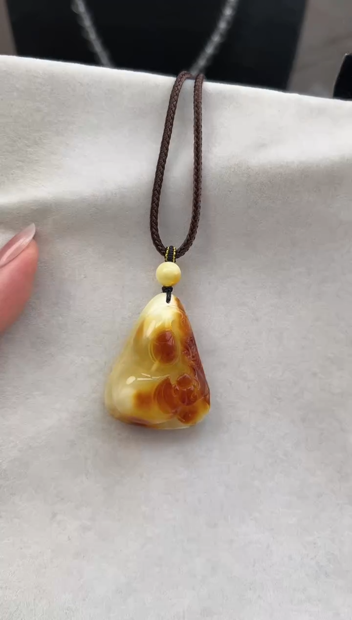 【闪购商品】琥珀裸石未镶嵌10112038-吊坠