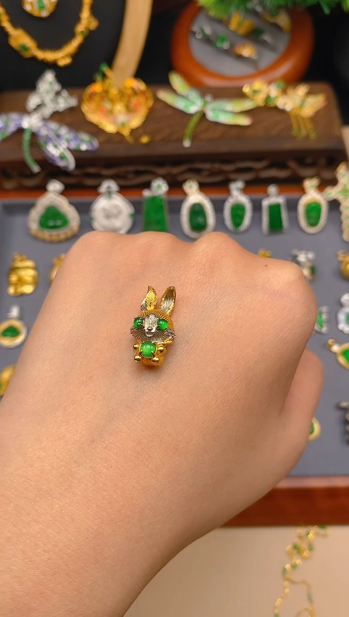 【闪购商品】翡翠吊坠(不含链)银S925镶嵌小萌兔