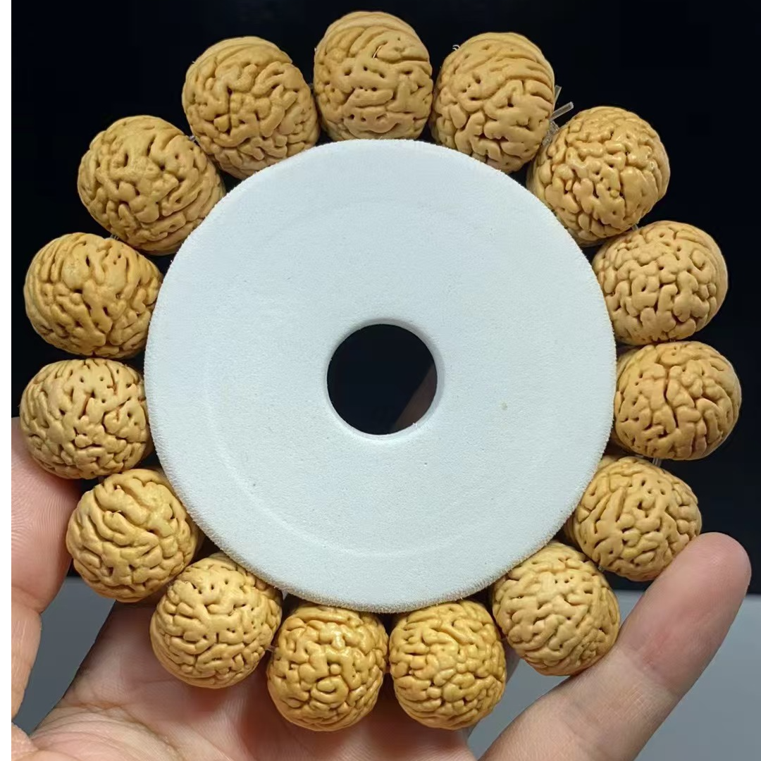 1.8（盘锦肌肉）桃核手串