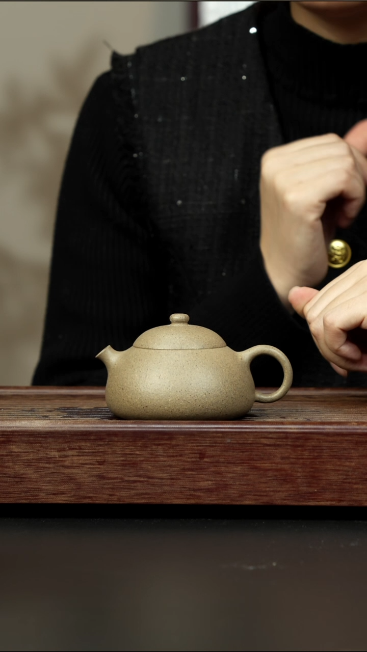 茶壶紫砂手磨青降坡 鱼跃