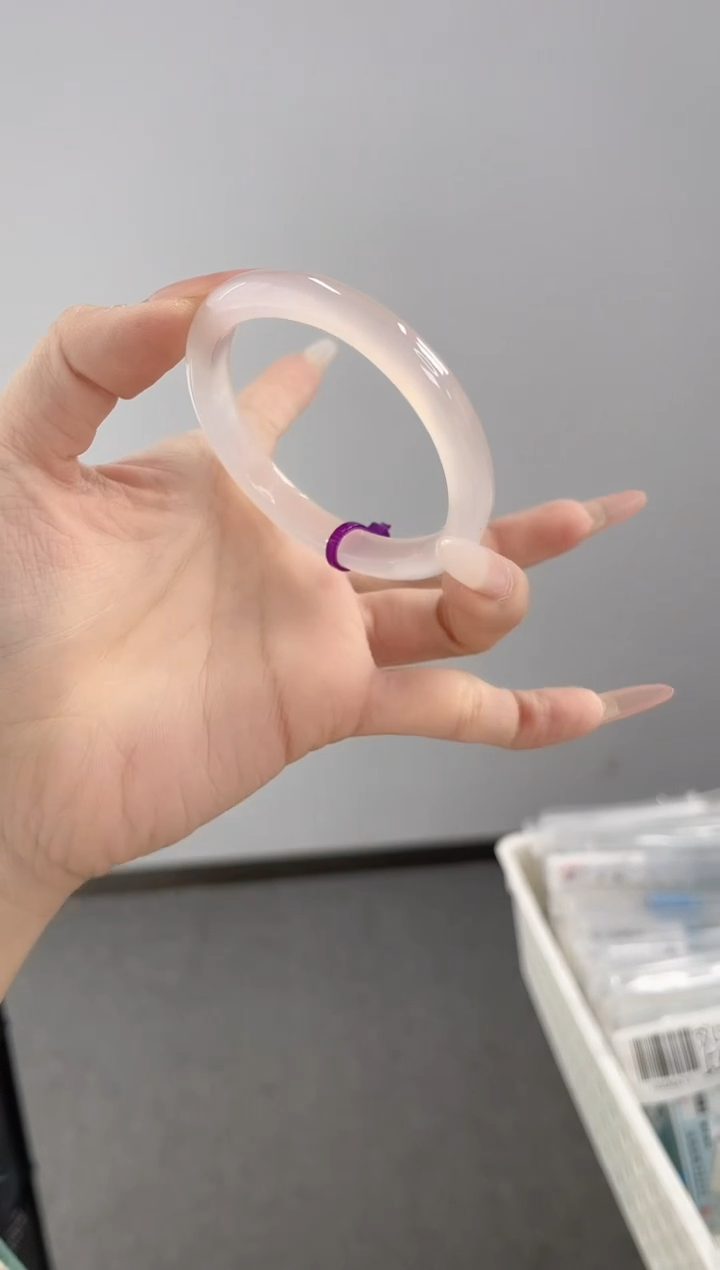 【闪购商品】玛瑙/玉髓手镯未镶嵌51-52圈