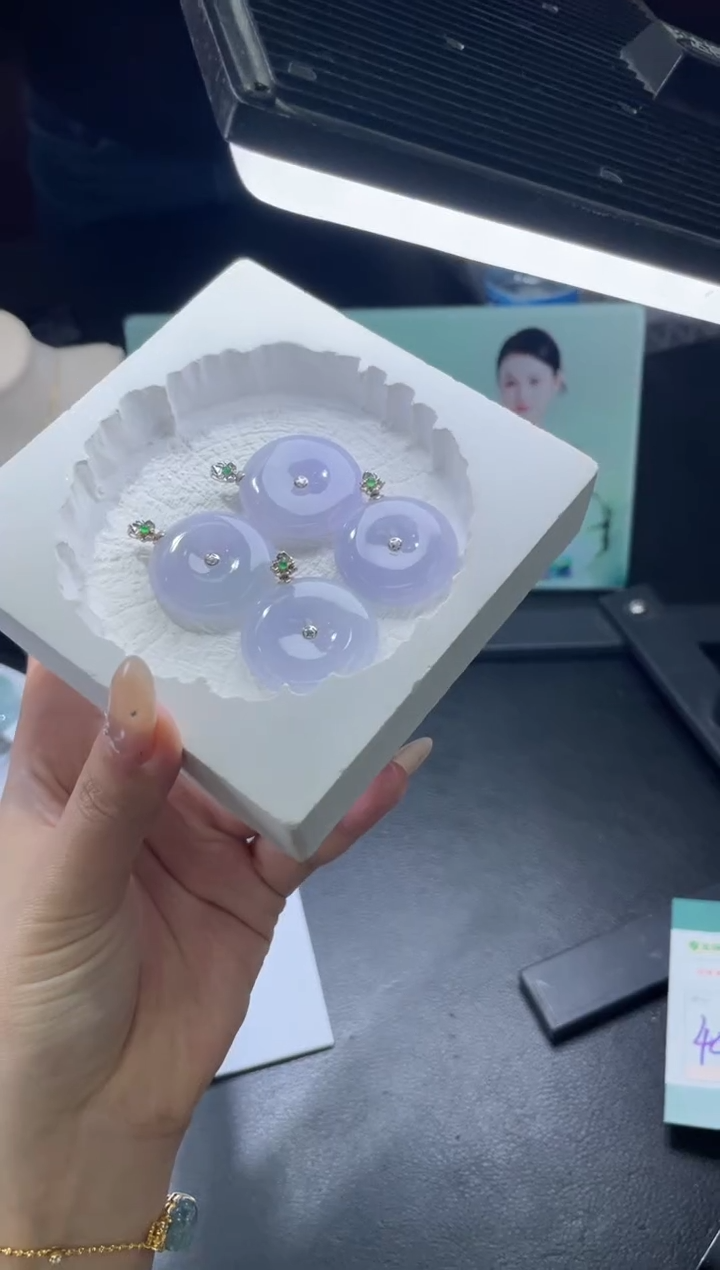 18K金镶嵌挂件翡翠FL121318/多样性发一件