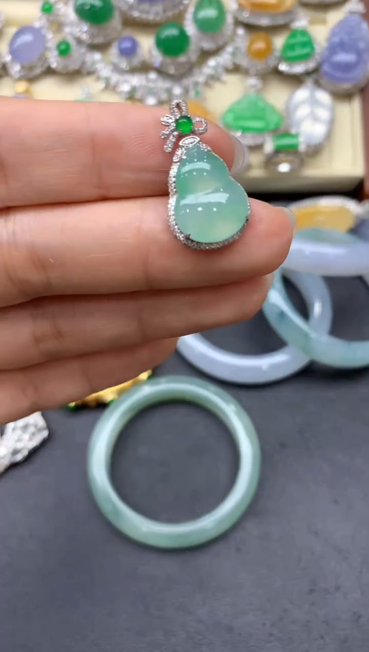 【闪购商品】翡翠颈饰18K金镶嵌429-中国好珍宝