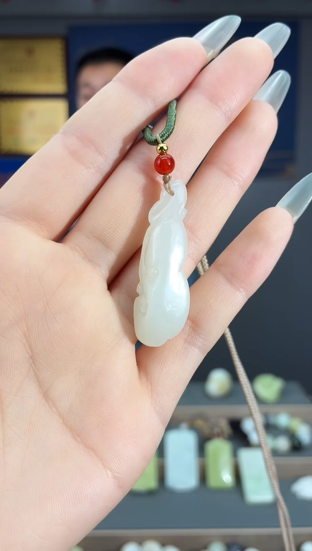 颈饰未镶嵌和田玉1