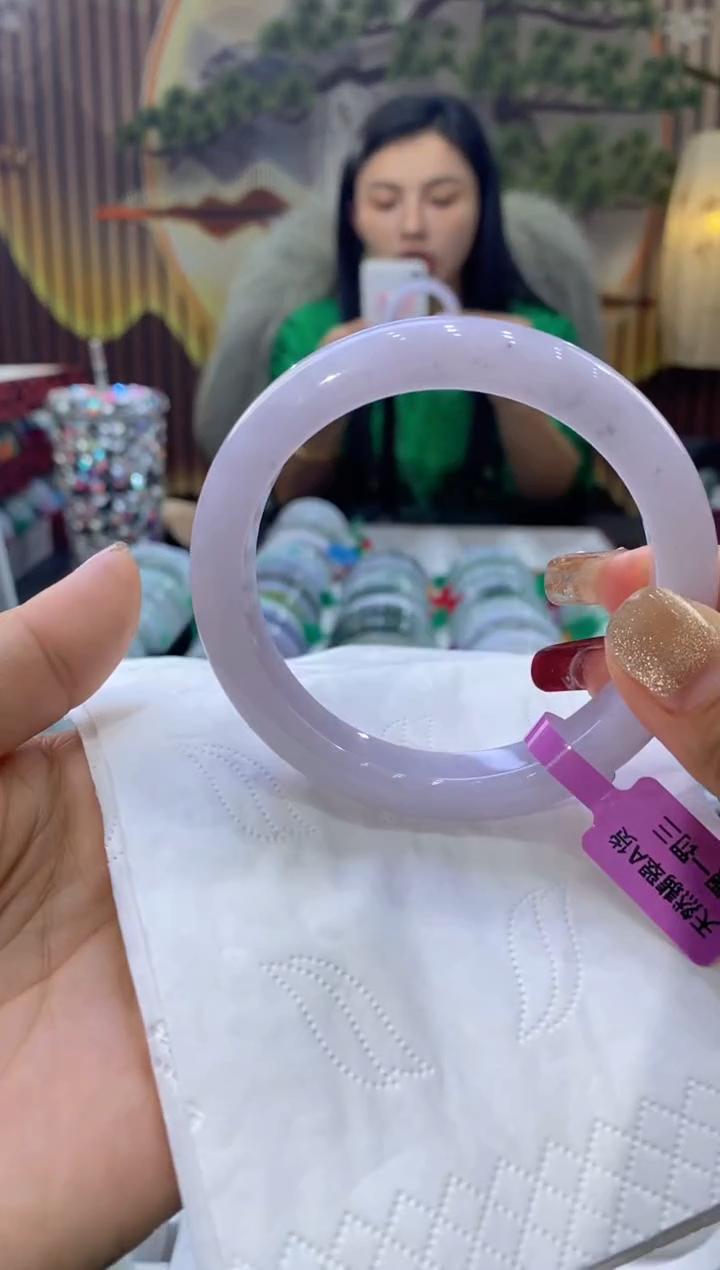 【闪购商品】翡翠手镯未镶嵌多人00052