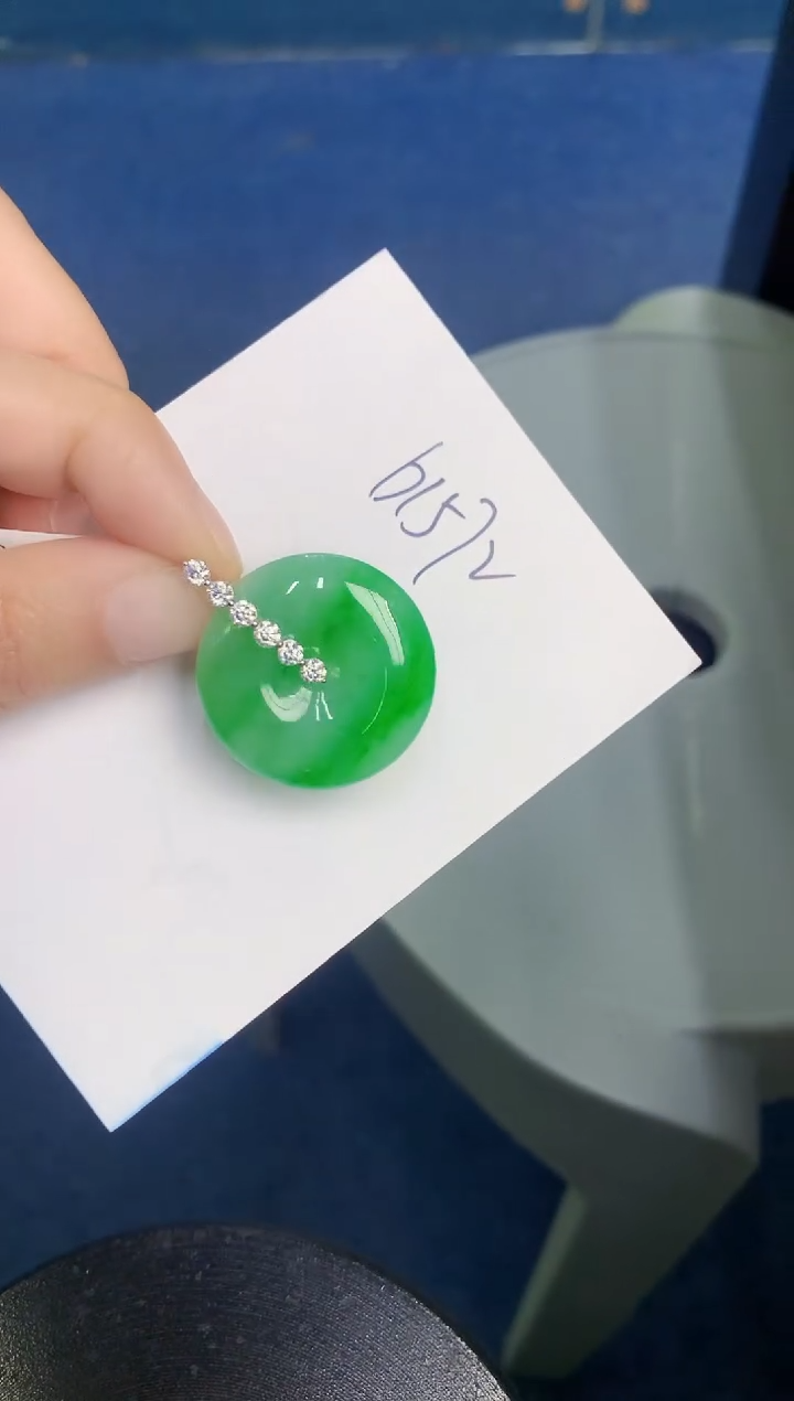 【闪购商品】翡翠颈饰18K金镶嵌000000000