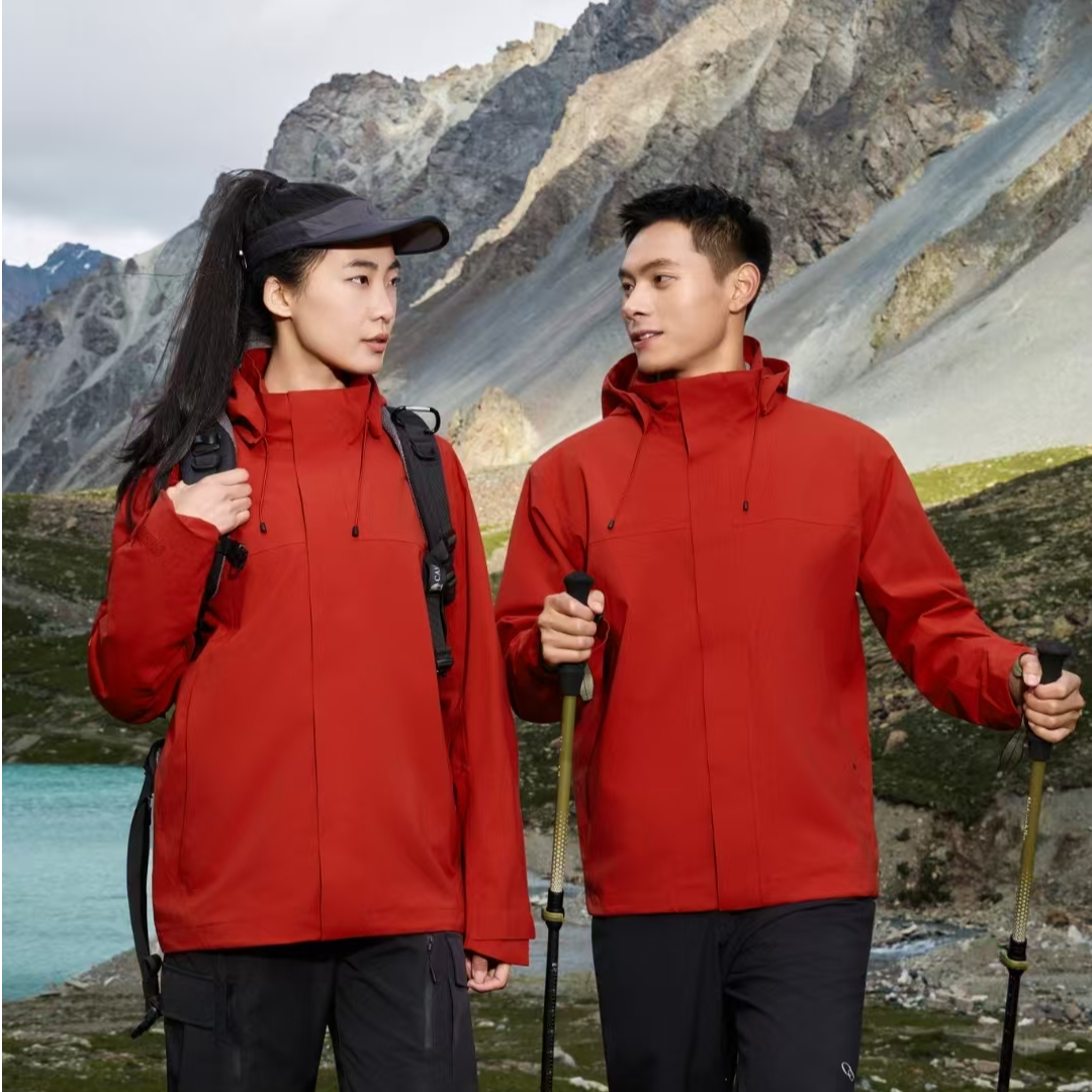 防水保暖耐磨连帽防风运动风衣男士登山风衣情侣