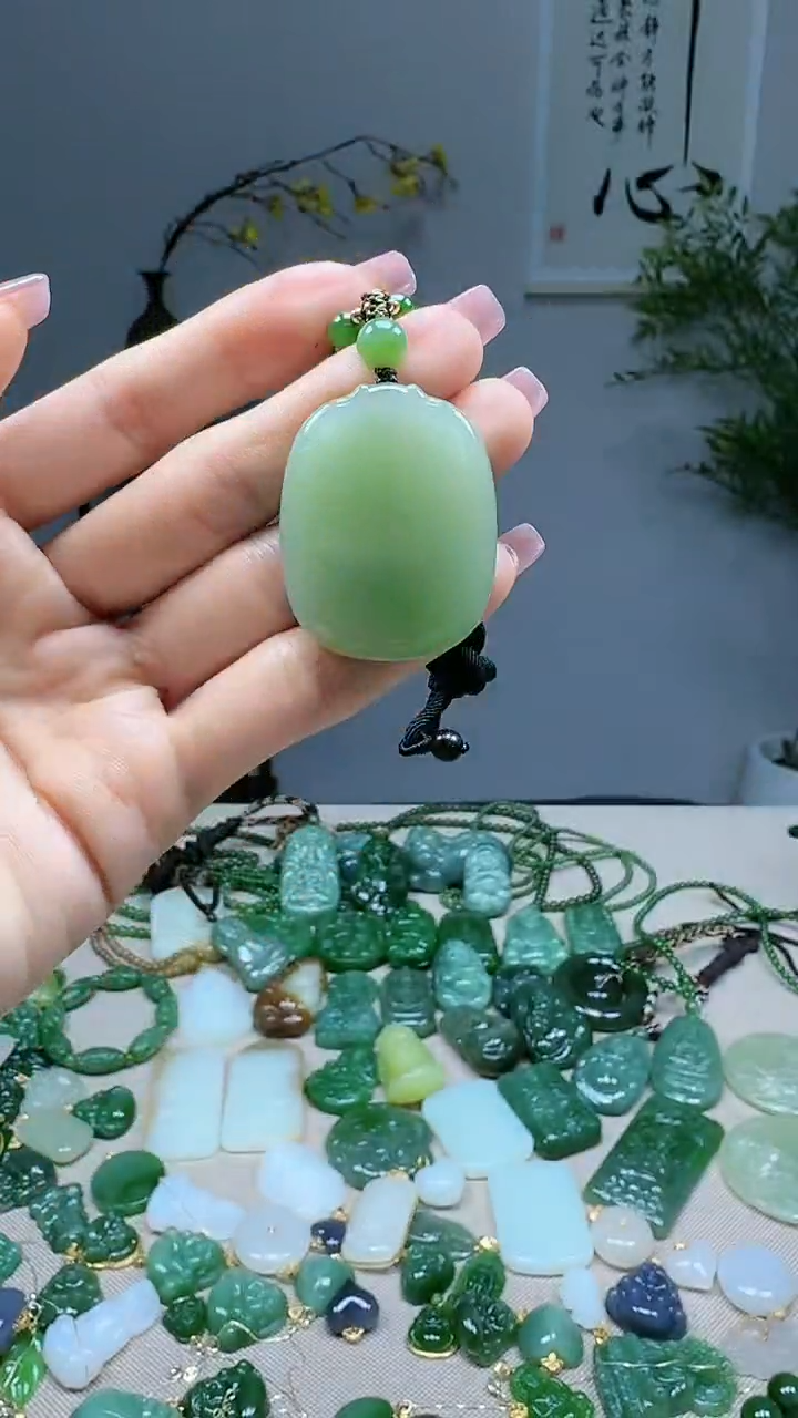 未镶嵌和田玉挂件1