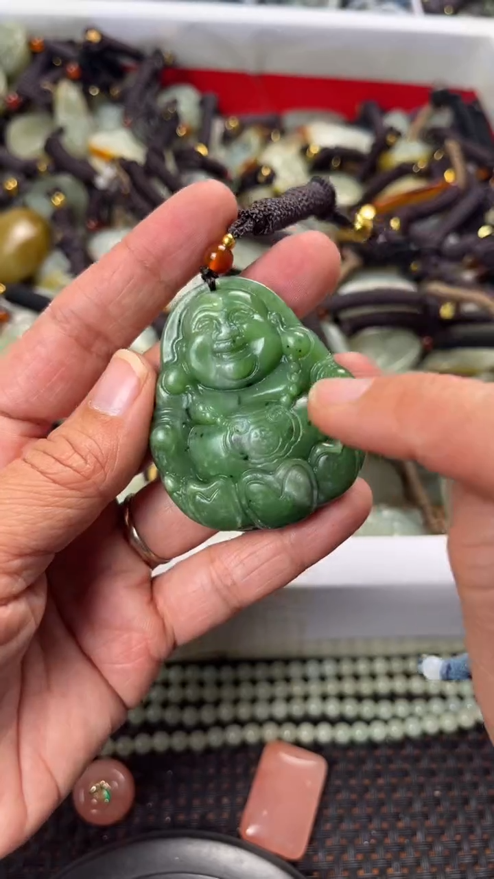 【闪购商品】和田玉颈饰未镶嵌多样性发货没有证书拍一发一有瑕