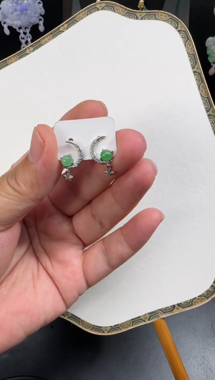 【闪购商品】翡翠颈饰未镶嵌拍照