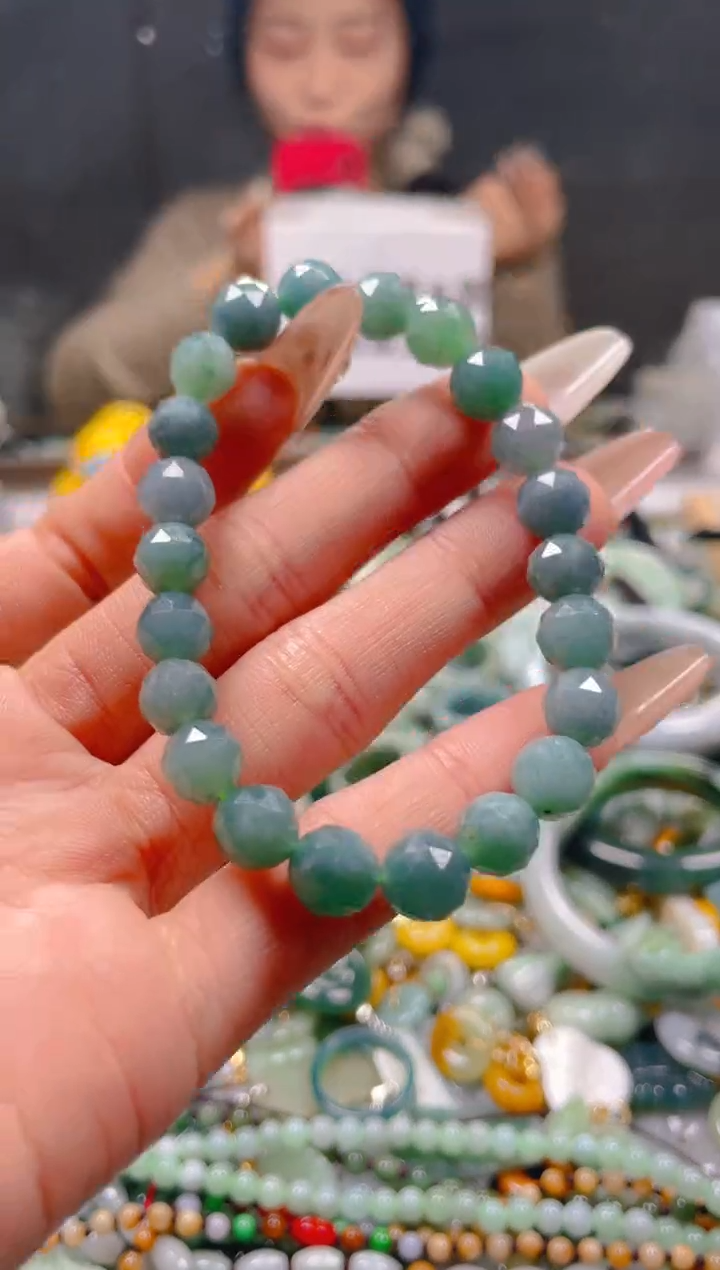 【闪购商品】翡翠颈饰未镶嵌8-9MM/B/翡翠A货一图一物