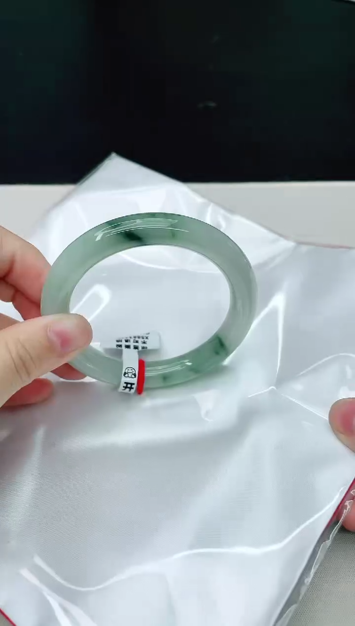 翡翠未镶嵌手镯天然A货翡翠58