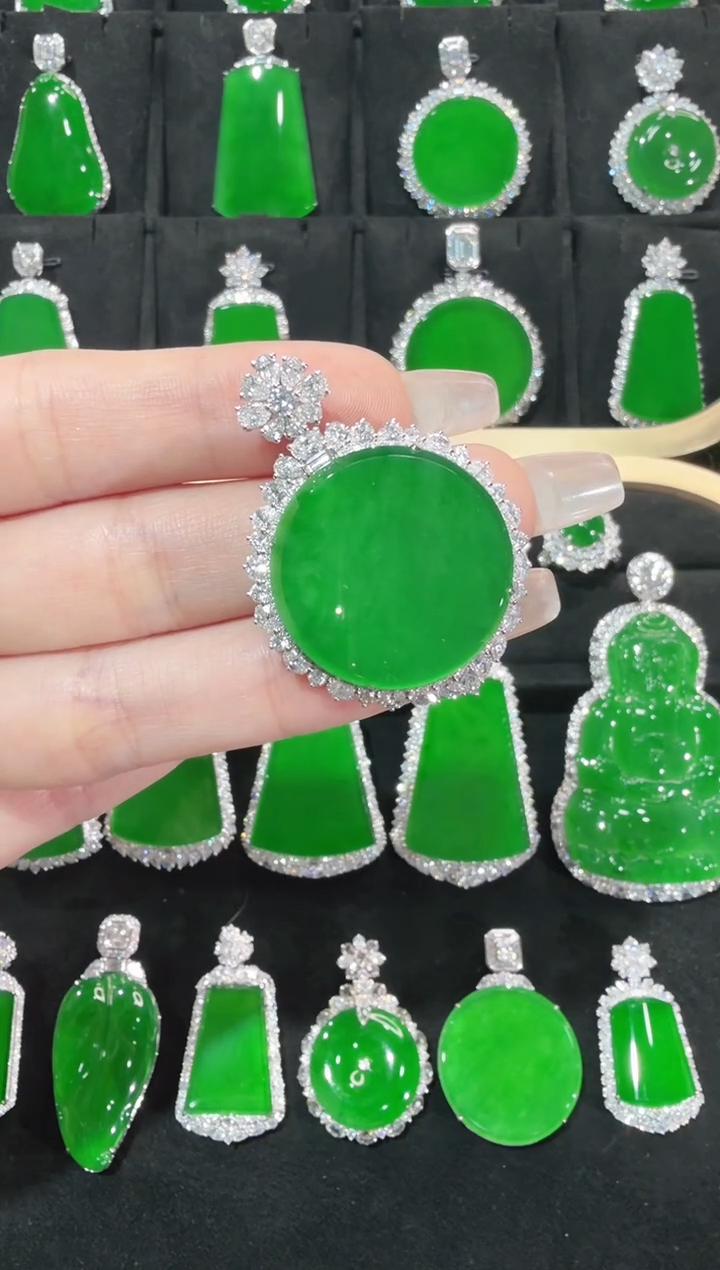 颈饰18K金镶嵌翡翠圆牌天然A货翡翠72h鉴赏期