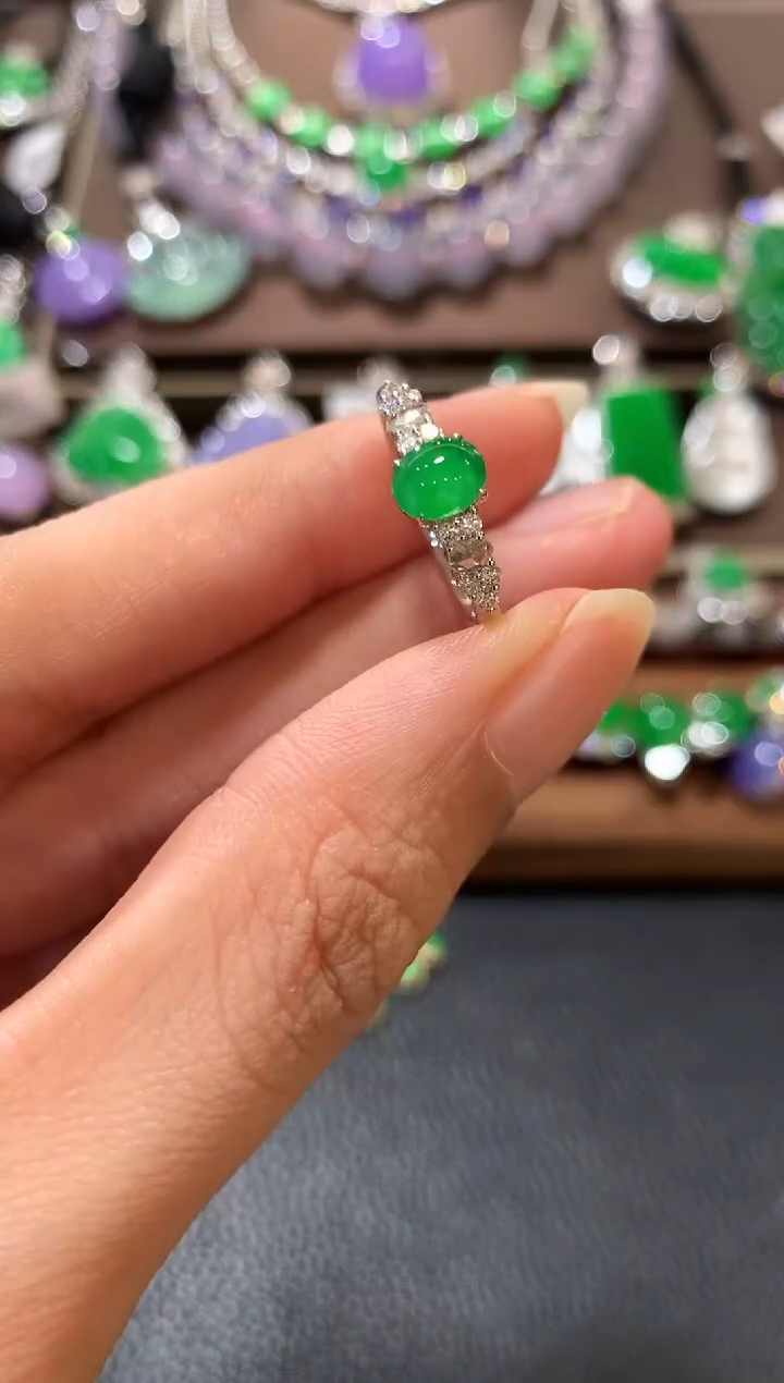 18K金镶嵌戒指翡翠z13