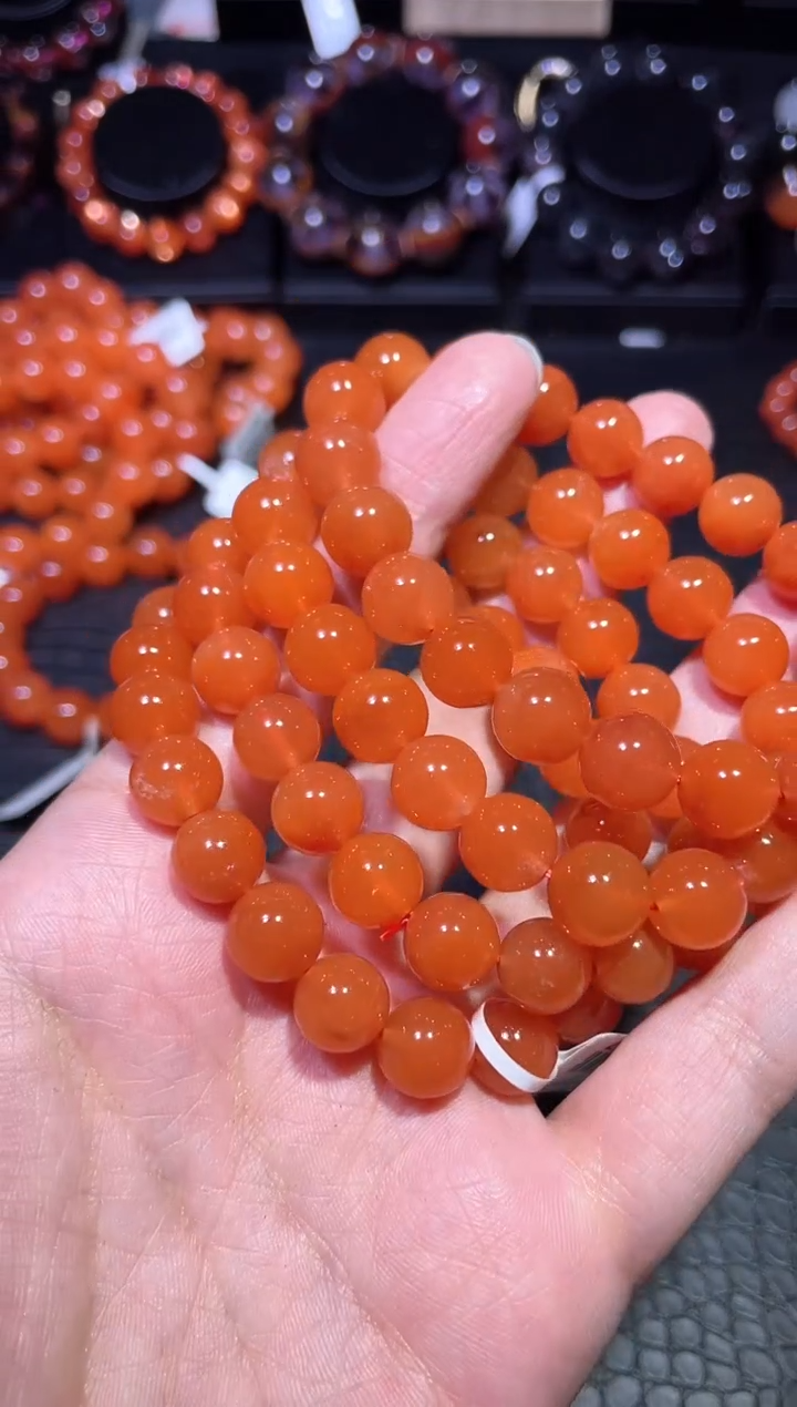 【闪购商品】水晶手链未镶嵌红兔毛单圈A10（多样性发其一）