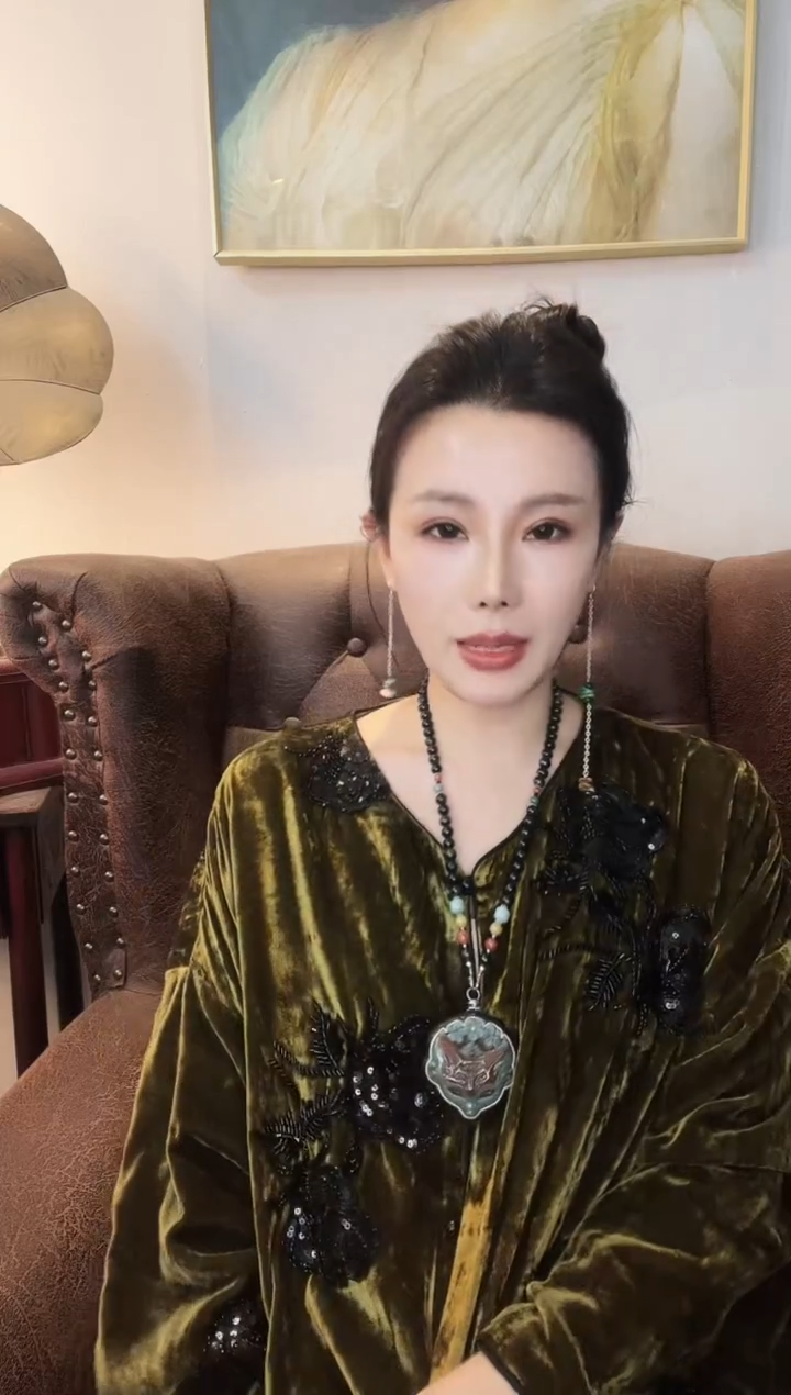 颈饰未镶嵌翡翠?***来翡翠E394