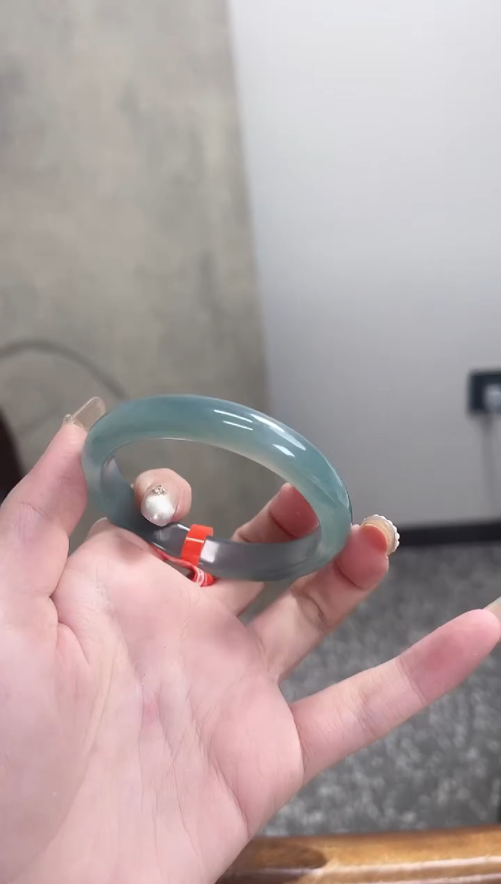 【闪购商品】玛瑙/玉髓手镯未镶嵌54圈 需要包容