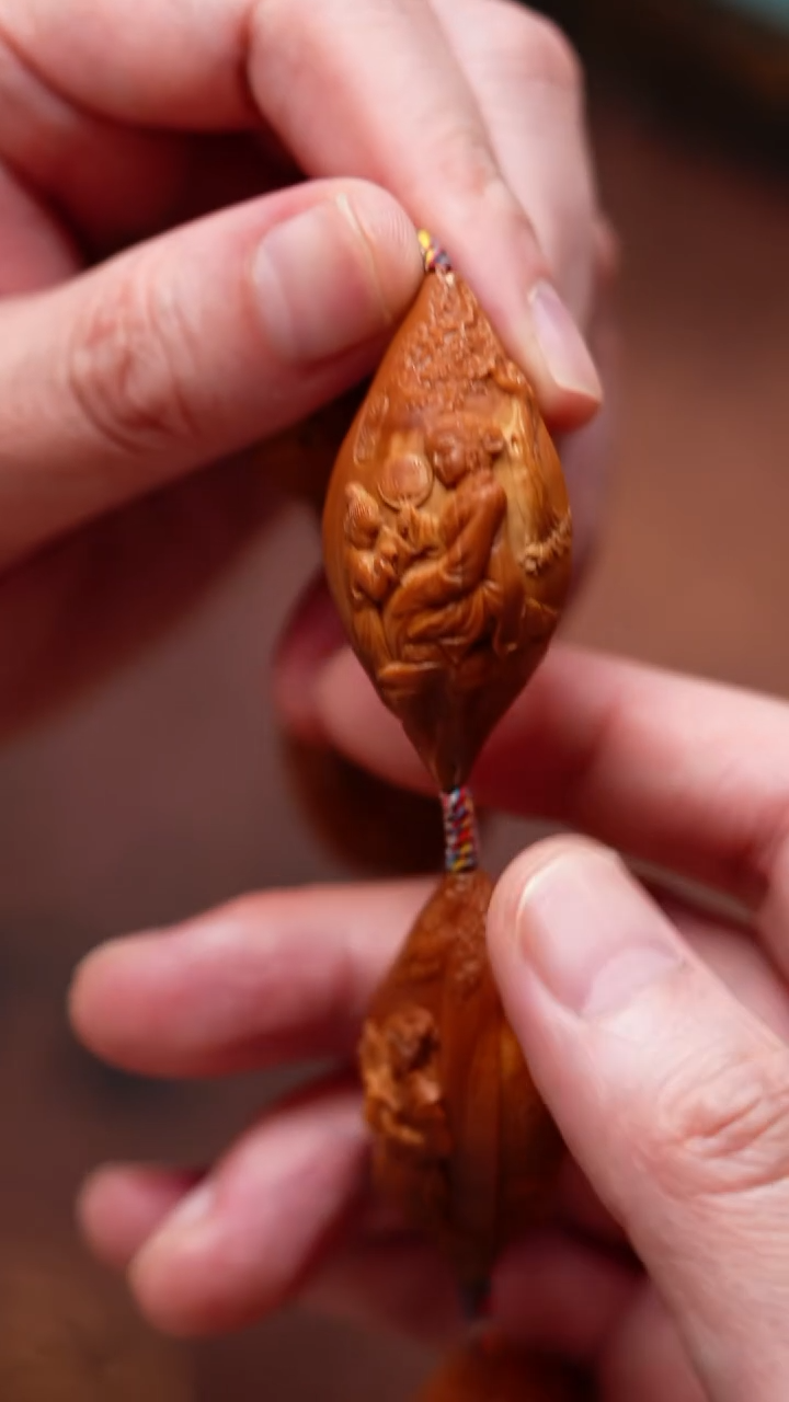 手串/手链橄榄核N****T十二金钗