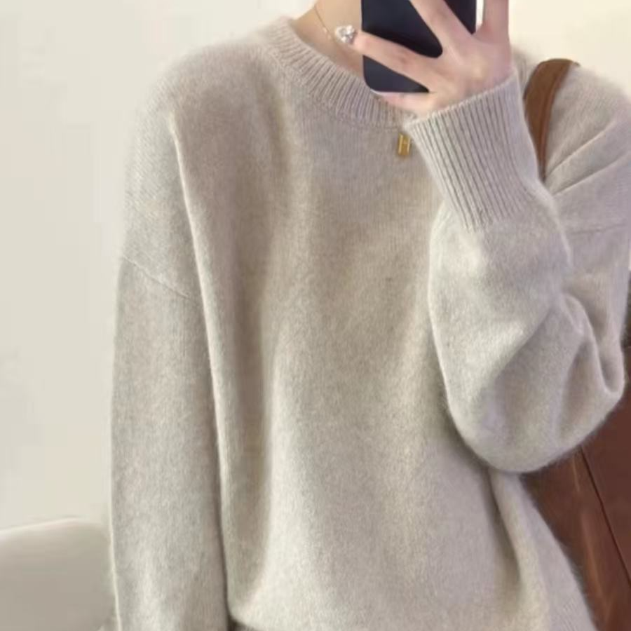 (玉姐家)秋冬新款时尚百搭圆领纯色长袖浣熊绒毛衣f2039 J02929