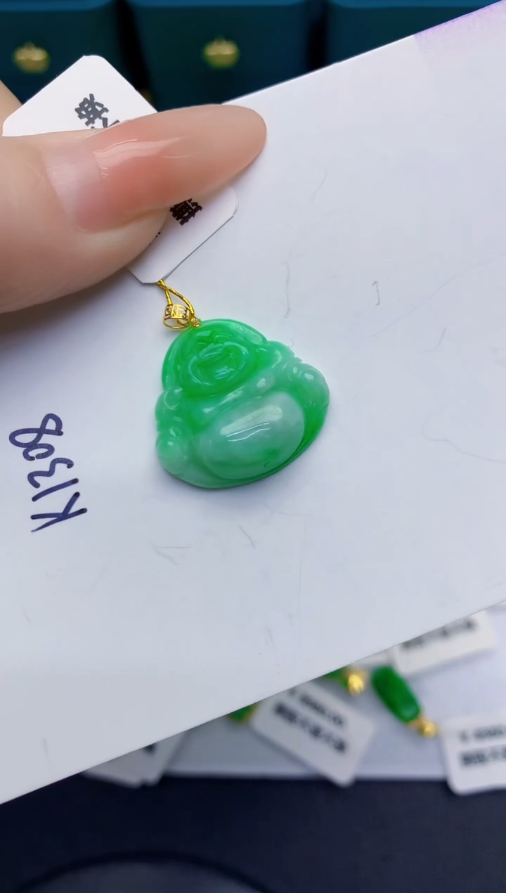 颈饰18K金镶嵌翡翠缅甸天然翡翠A货